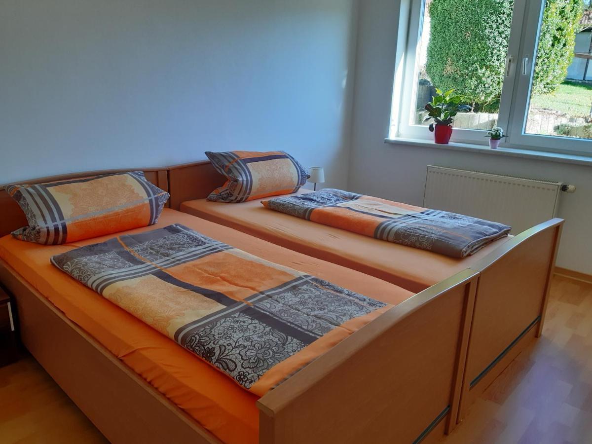 Thueringer Zimmer 줄 외부 사진